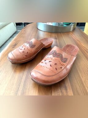 Clarks Leather Slip on Clogs